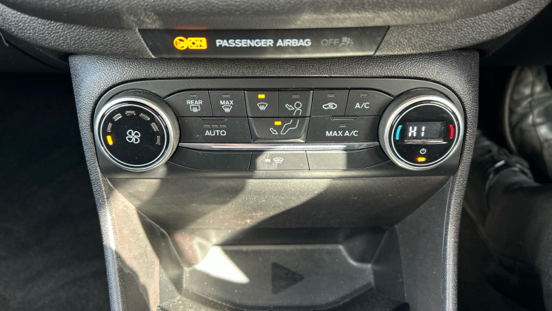 Ford Fiesta 1.0 EcoBoost Titanium 5dr Petrol Hatchback